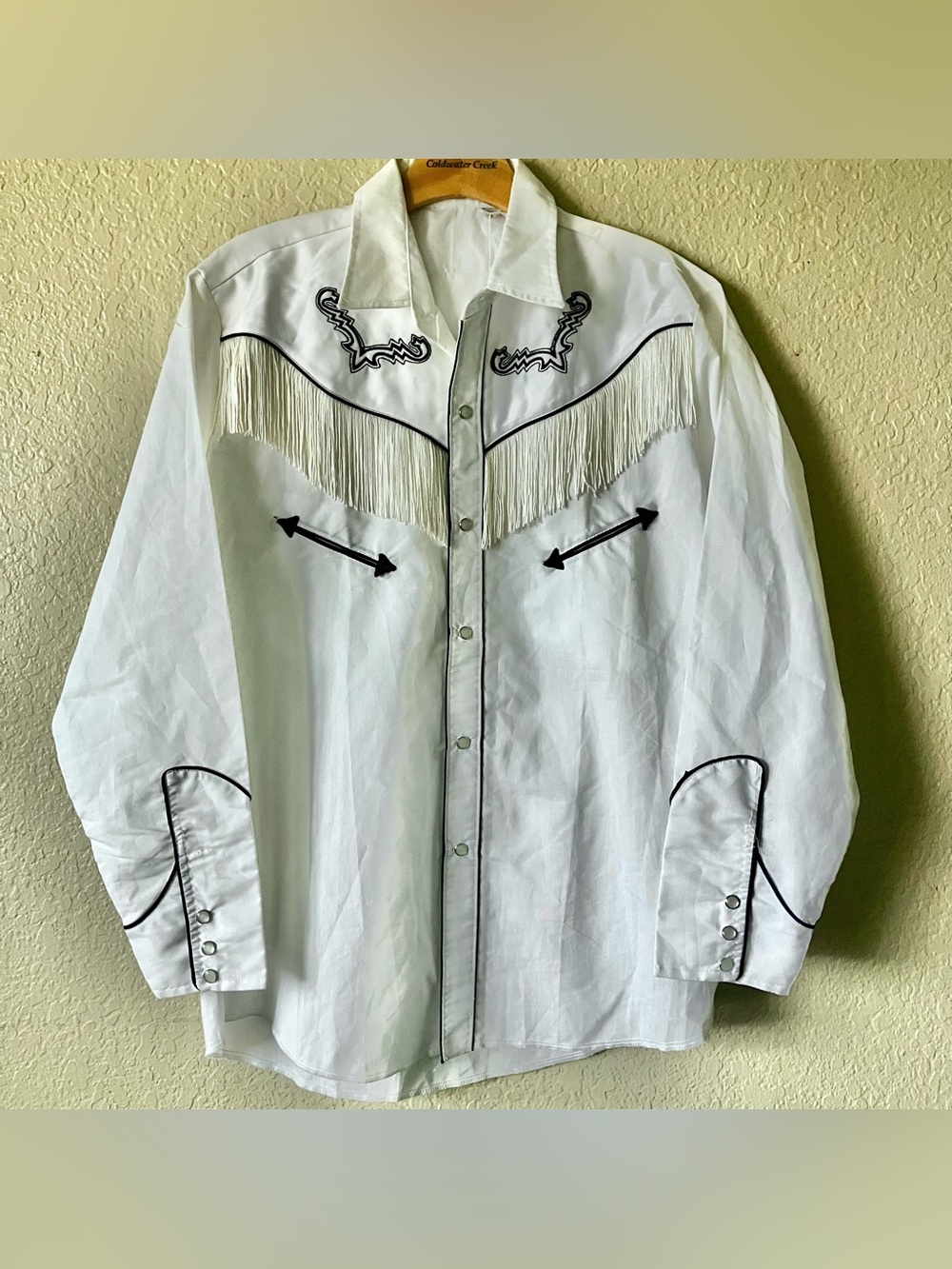 Men’s vintage Western wear top